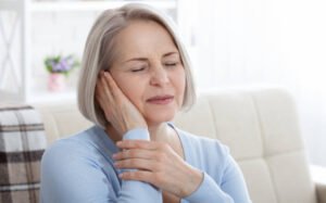 5 Signs You May Need Hearing Aids